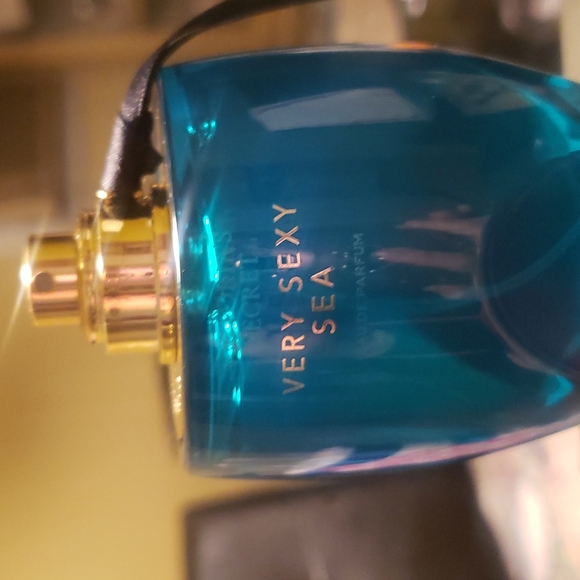 Very Sexy Sea Perfume - Picture 4 of 11